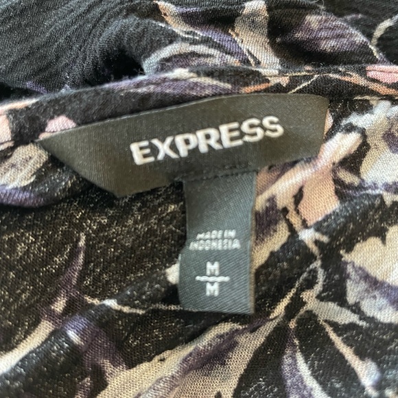 Express blouse. Size medium. Good condition. - Picture 5 of 5